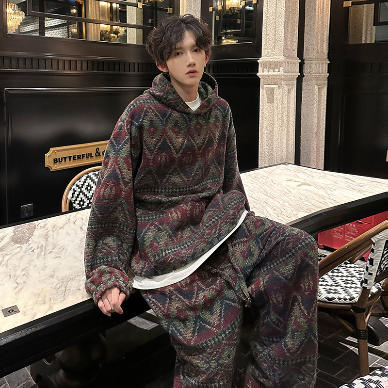 Tweedelige hoodieset voor here - Ethnic Fashion Trends 2025 recensie en prijs